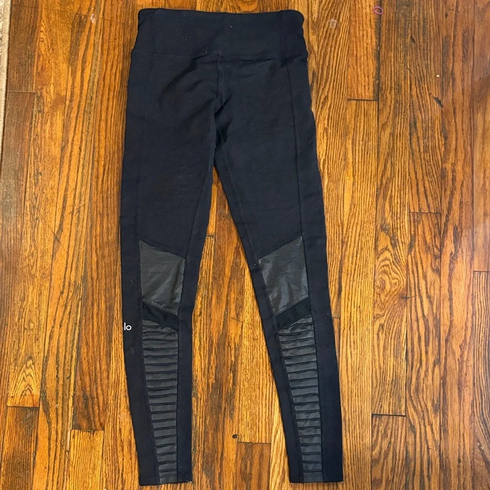 🎉ALO High-Waist Moto Legging Black Size XXS!
